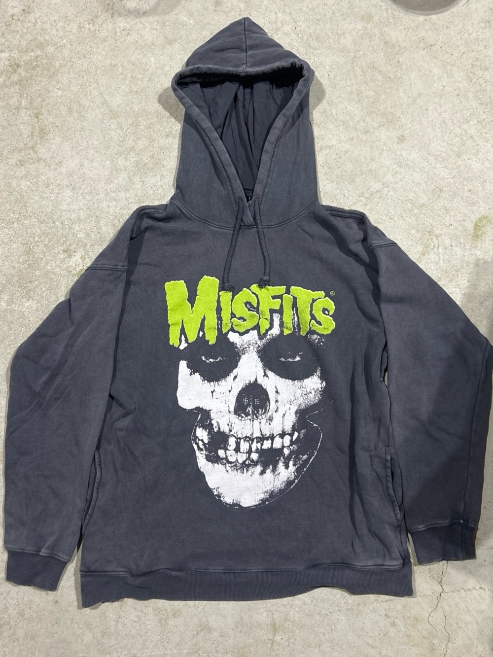 Graphic Pullover Hoodie - Black